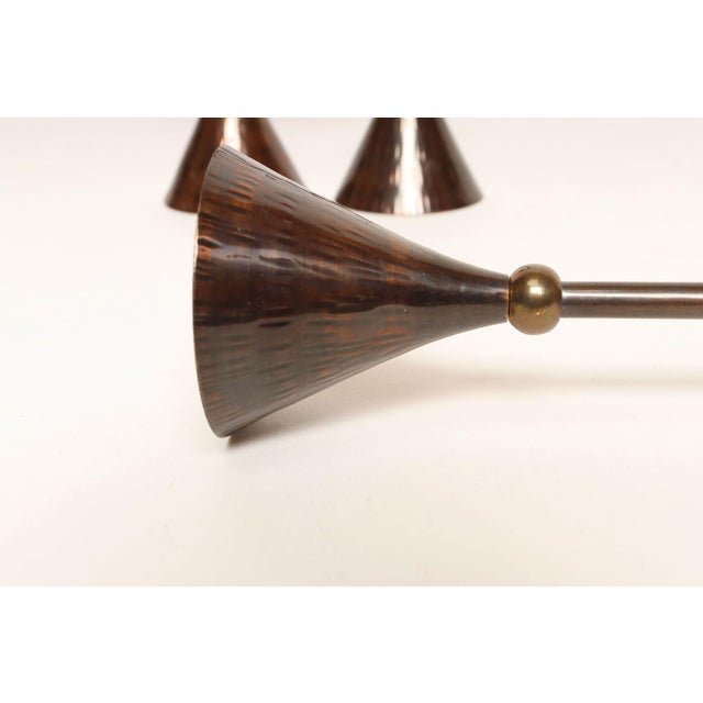 Brass Set of Three Memphis-Style Vintage Graduated Brass Candlesticks by Rosenthal Netter For Sale - Image 8 of 14
