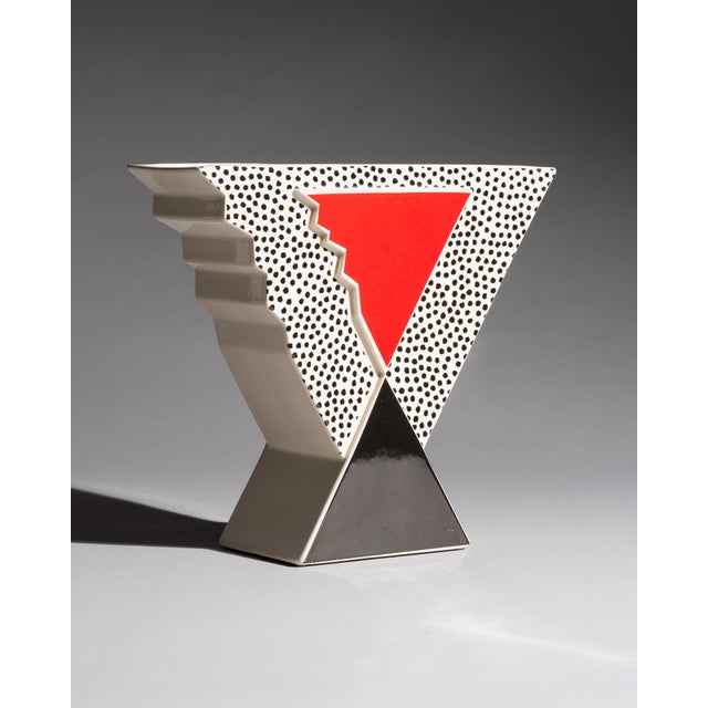 Enigma geometric postmodern ceramic vase – ambrogio pozzi for arte ceramica romana (a.c.r.), 1987 a bold geometric ceramic...