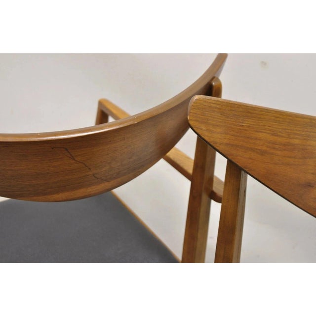 Wood Vintage Mid Century Modern Cat Eye Walnut Dining Chairs by Stanley - Set of 4 For Sale - Image 7 of 11
