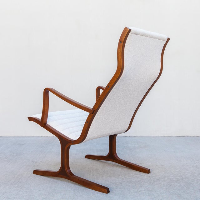Restored 1960s Japanese Mid Century Modern "Heron" Lounge Chair by Tendo Mokko For Sale - Image 11 of 14
