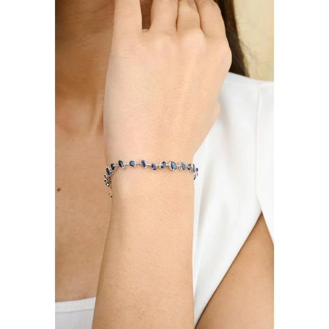 18k Gold Blue Sapphire Tennis Bracelet For Sale - Image 4 of 8