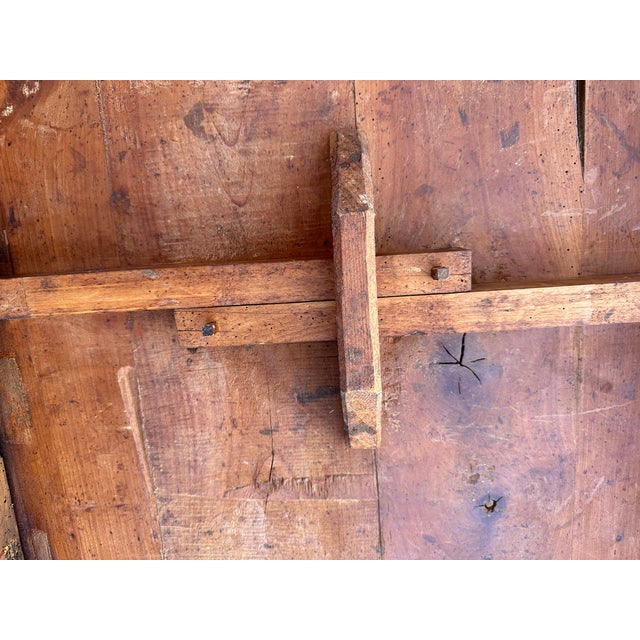 French Provincial Drop-Leaf Table of Cherrywood With Round Top For Sale - Image 13 of 18