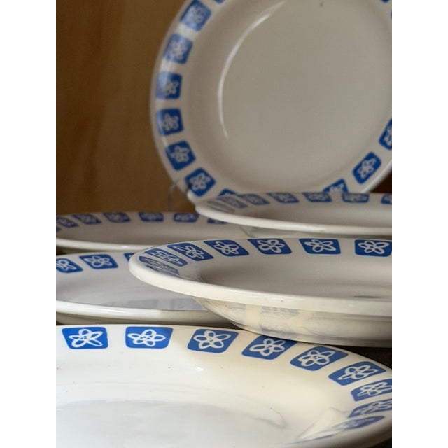 Vintage Atomic Blue Flower Luncheon Plates, 1960, Set of 16 For Sale - Image 3 of 18