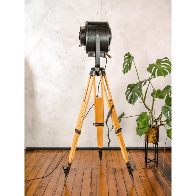 Industrial Black Theater Spotlight on Surveying Tripod Floor Lamp from A.E. Cremer, 1950s For Sale - Image 3 of 18