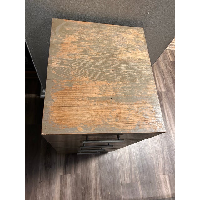 Mid-Century Modern 1950s Mengel Permanized Mid-Century Cerused Oak Nightstand / Bedside Chest — Original Finish For Sale - Image 3 of 6