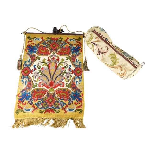 Antique Gift-Sized French Tapestry With Floral Medallion Design - Rug & Kilim For Sale