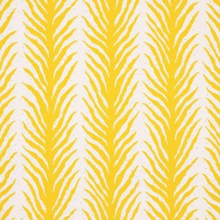 Sample - Schumacher Creeping Fern Fabric in Lemonade For Sale