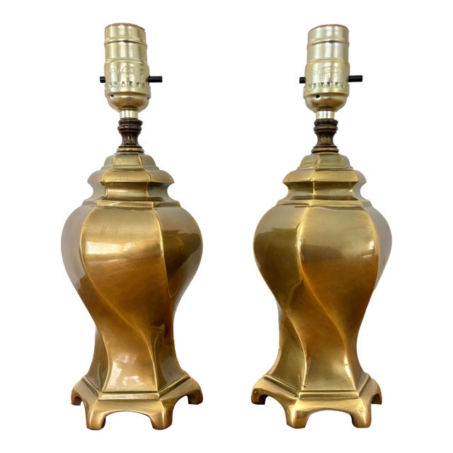 Pair of Vintage Brass Twisted Urn Table Lamp, After Ethan Allen For Sale