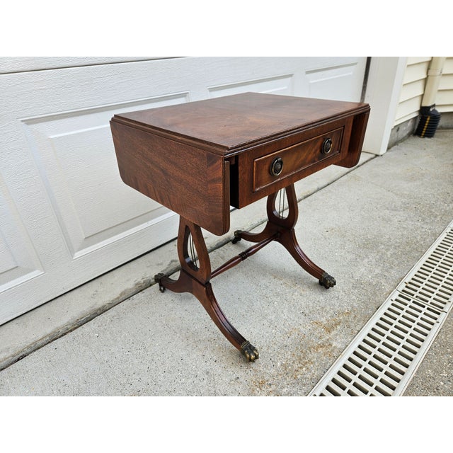Wood English Crotch Mahogany Dropleaf Side Table For Sale - Image 7 of 17