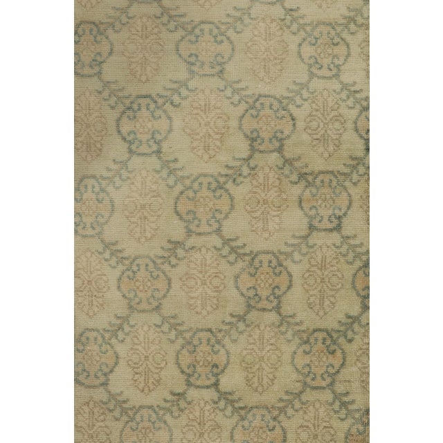 Traditional Vintage Distressed Rug, Beige and Green Floral Geometric Pattern - Rug & Kilim For Sale - Image 3 of 8