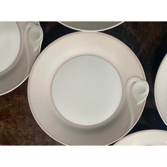 Ceramic 1950s Chloe Paris Fleuron Pink 6 1/8” Plates Hutschenreuther - Set of Eleven (11) For Sale - Image 7 of 9