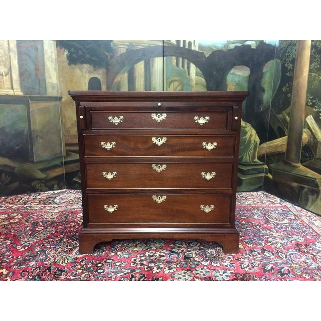1970s Mahogany Server, Mahogany Bachelor Chest, Craftique Furniture For Sale - Image 5 of 13