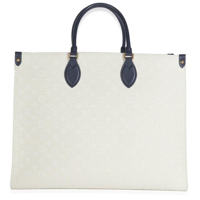 Louis Vuitton Blue Beige Jacquard Embroidered Tufted Monogram Hamptons Onthego G For Sale - Image 4 of 9