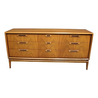 Mid-Century Modern Walnut Dresser Attributed to United Furniture Co. For Sale