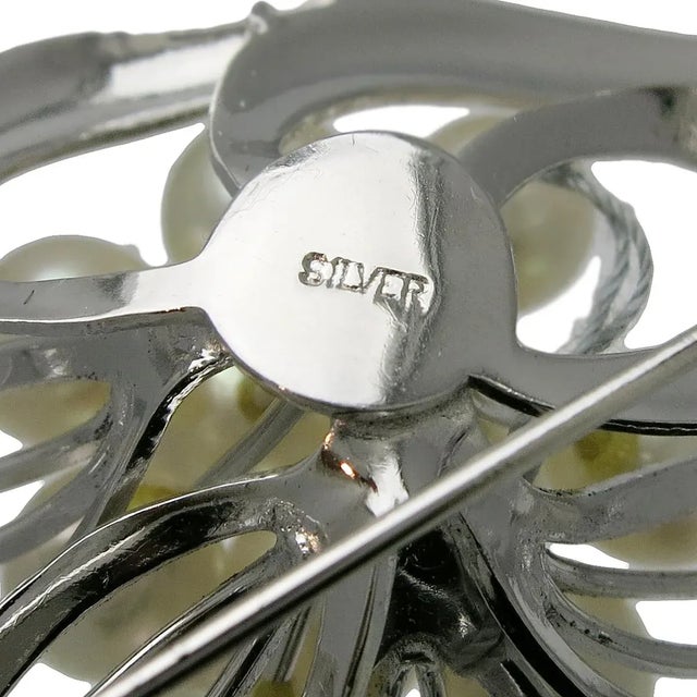 Mid-Century Modern Vintage Sterling Silver Culture Pearl Brooch For Sale - Image 3 of 4