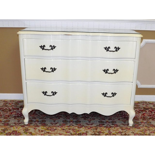 1960s Fruitwood French Provincial White Lacquered Bedroom Dresser Chest