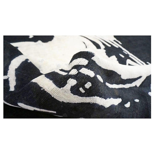 Indo-Napalese Modern Wave Wool & Silk 9x13 Black & White Wave Design Handmade Area Rug #1144031 For Sale In Houston - Image 6 of 6