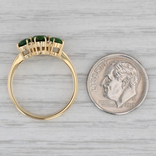 Metal 1.69ctw Green Chrome Diopside Diamond 3-Stone Ring 18k Yellow Gold Size 7.5 For Sale - Image 7 of 8