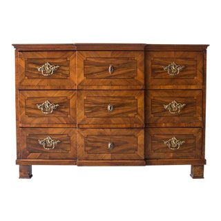 18th Century German Baroque Walnut Commode For Sale