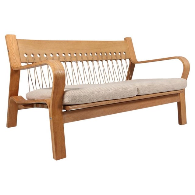 Vintage Two-Seater Sofa in Oak by Hans J. Wegner for Getama, 1970s For Sale - Image 9 of 9