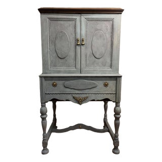 Vintage American William & Mary Style Painted Cabinet, 1930s For Sale