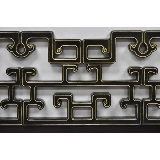 Vintage Chinoiserie Black Gold Ebonized Chinese Fretwork Queen Sz Bed Headboard For Sale - Image 4 of 14