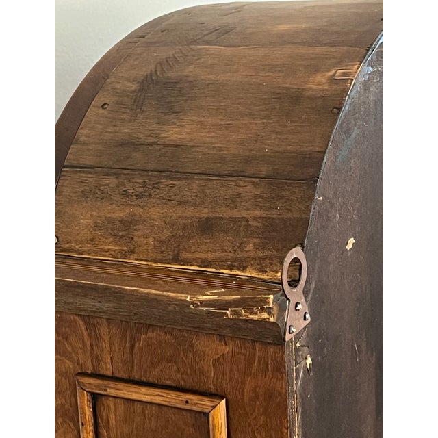 Italian Arch Top Hanging Wood Display Cabinet With Chicken Wire Door and Key, 20th C. For Sale - Image 13 of 16