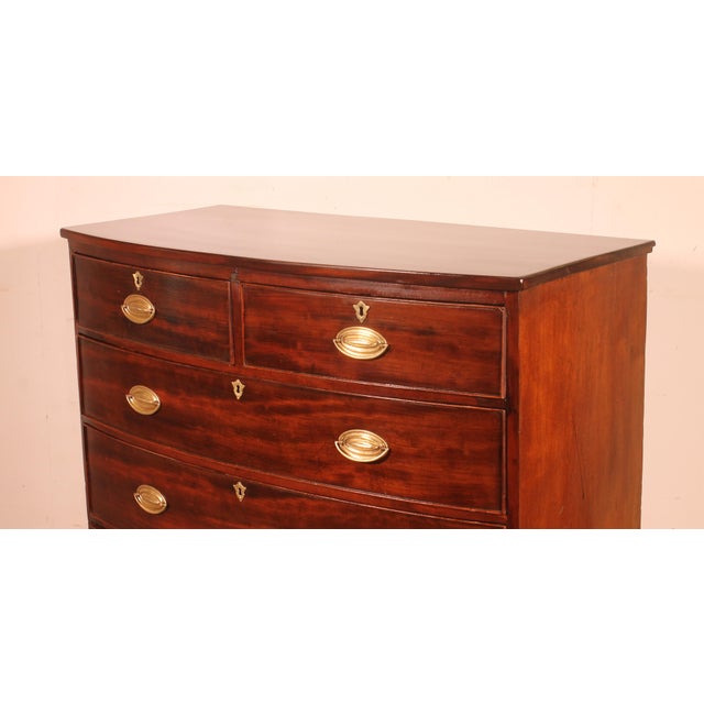 Early 19th Century Mahogany Bombé Chest of Drawers For Sale - Image 6 of 12