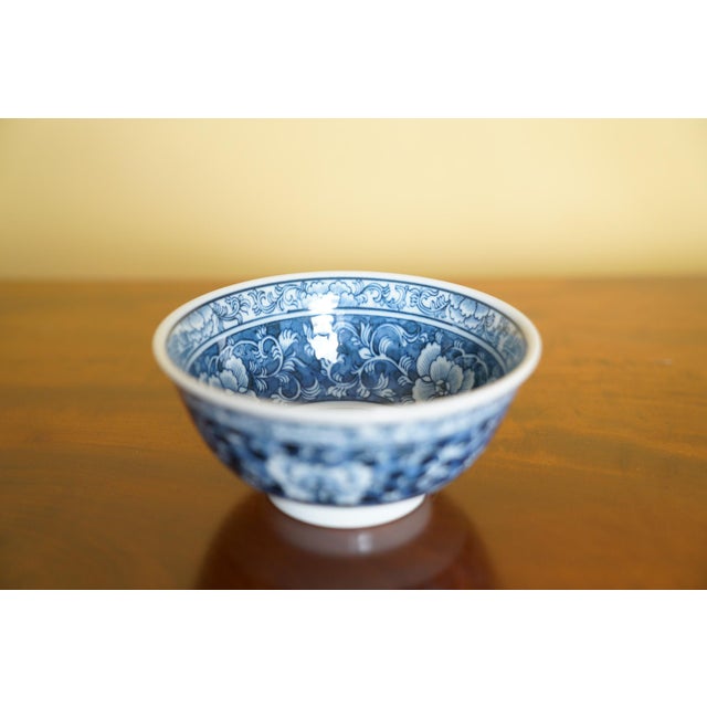 Late 20th Century Contemporary Chinese Blue and White Porcelain Bowl With Floral Scroll Decoration For Sale - Image 4 of 8