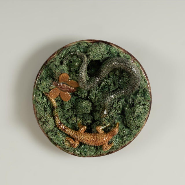 Set of Four Antique Portuguese Palissy Wall Plates by Jose Alves Cunha, Priced Individually For Sale - Image 15 of 18