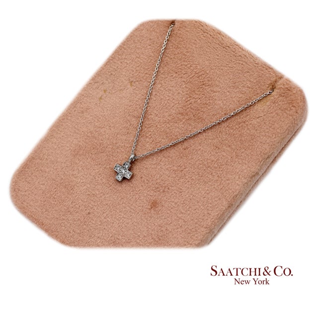 18k(750) White Gold Natural Diamond Cross Pendant Necklace With Chain For Sale - Image 10 of 12