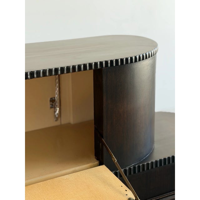 Art Deco Fluted Cocktail Cabinet For Sale - Image 9 of 13