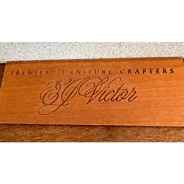 Very Fine Ej Victor Newport Historic Collection Carved Inlaid Console Foyer Hall Table For Sale - Image 10 of 12