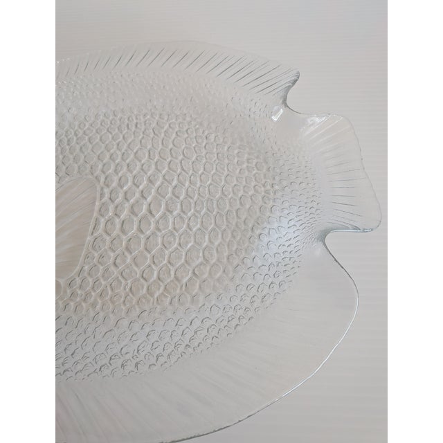 French Vintage Arcoroc France Clear Glass Fish Platter For Sale - Image 3 of 5