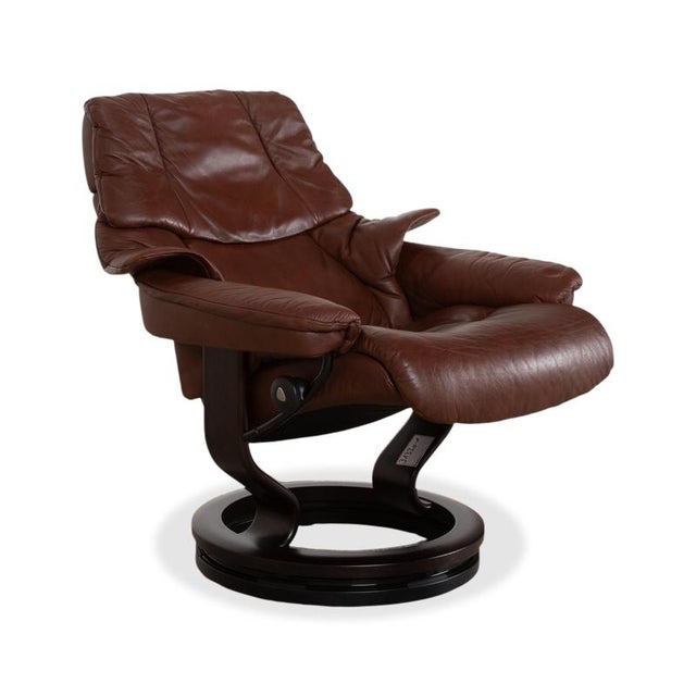 Set of Leather Reno Recliner and Ottoman with Manual Function from Stressless For Sale - Image 5 of 18