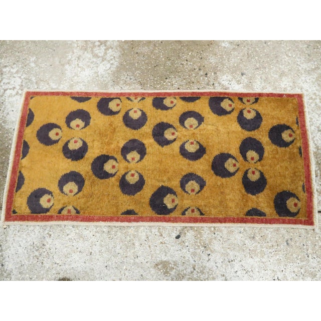 Galerie Shabab Collection Mid-20th Century Turkish Art Deco Throw Rug For Sale - Image 4 of 7