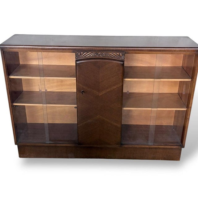 Vintage Arts and Crafts Oak Display Cabinet from Nathan For Sale - Image 4 of 9