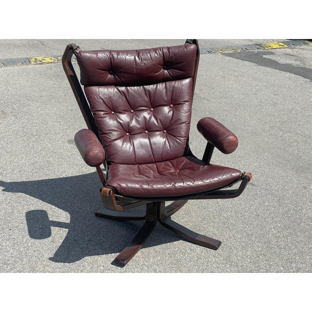 A rare ‘Superstar’ lounge chair by Mid Century Danish furniture producer Trygg Mobler that was only produced in limited...