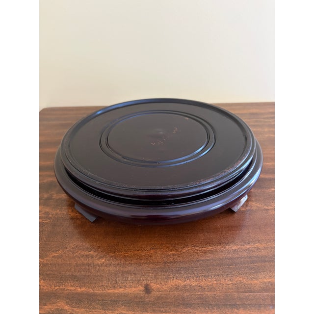 Late 20th Century Chinoiserie Blue and White Porcelain Garden Stool or Side Table on Wooden Stand For Sale - Image 11 of 12