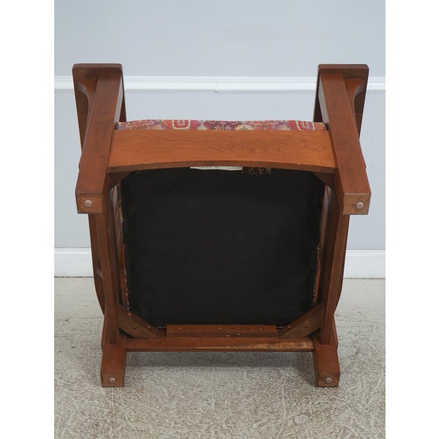 Stickley Mission Cherry Morris Chair & Ottoman For Sale - Image 10 of 17