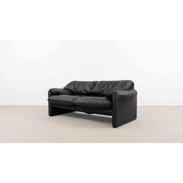 Maralunga 2-Seater Leather Sofa by Vico Magistretti from Cassina, 1990s For Sale - Image 3 of 18