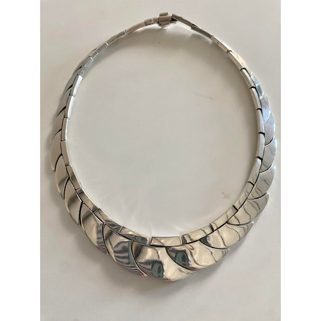 Metal Sterling Silver Taxco Interlocking Shingle Scale Necklace (After Antonio Pineda) For Sale - Image 7 of 18