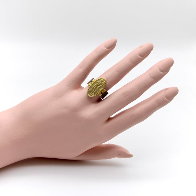 Metal 1990s Ancient-Inspired Classical Sterling Silver and 24k Gold Ring With Diamonds, Size 7 For Sale - Image 7 of 9