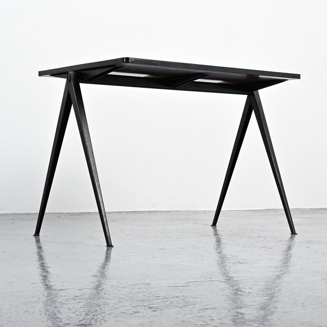 Gray Pyramid Desk by Wim Rietveld for Ahrend de Cirkel, 1960 For Sale - Image 8 of 15