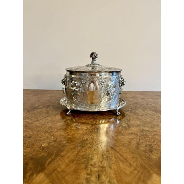 OAntique Edwardian Ornate Silver Plated Biscuit Barrel, 1900 For Sale - Image 10 of 10