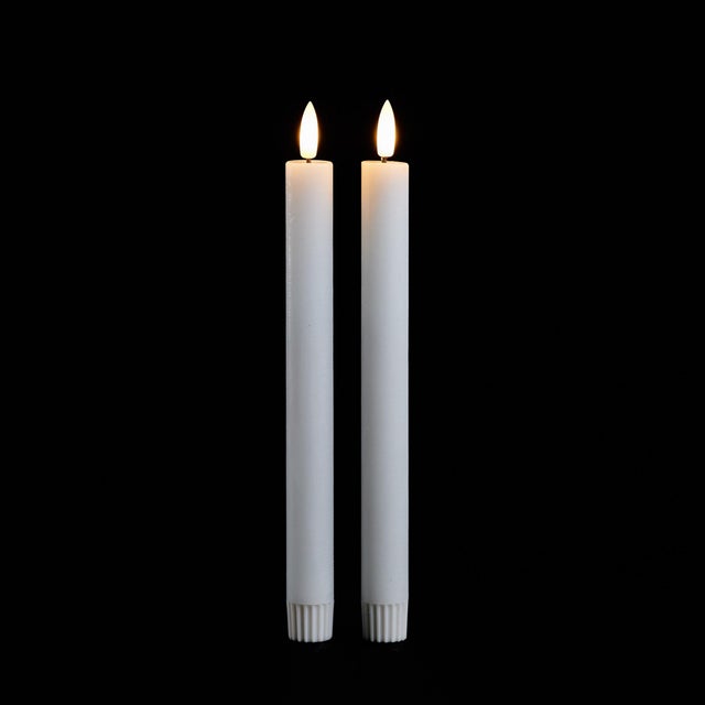 Kenneth Ludwig Chicago FIA WickWhite Taper Candle (Set of 2) For Sale - Image 4 of 4
