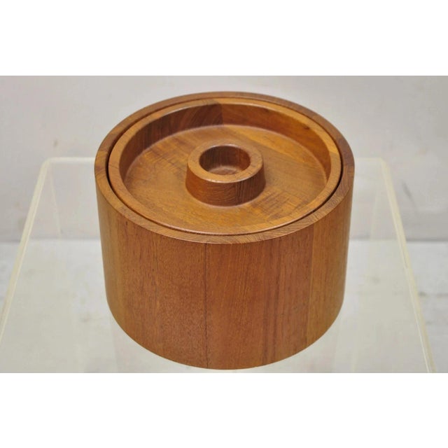 Mid-Century Modern Vintage Dansk Quistgaard Mid Century Danish Modern Teak Wood Lidded Ice Bucket For Sale - Image 3 of 9