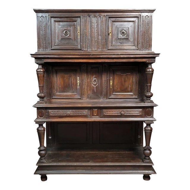 Renaissance Cabinet in Carved Wood, 1680 For Sale