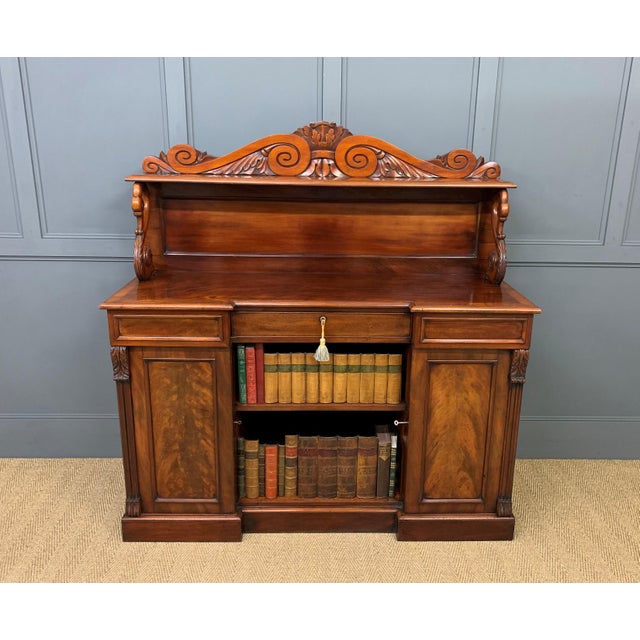 Early 19th Century Flame Mahogany Bookcase For Sale - Image 10 of 18