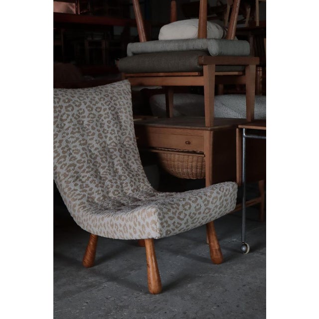 Modern Swedish Lounge Chair with Clubbed Legs in Birchwood & Tablu Textile, 1940s For Sale - Image 16 of 18